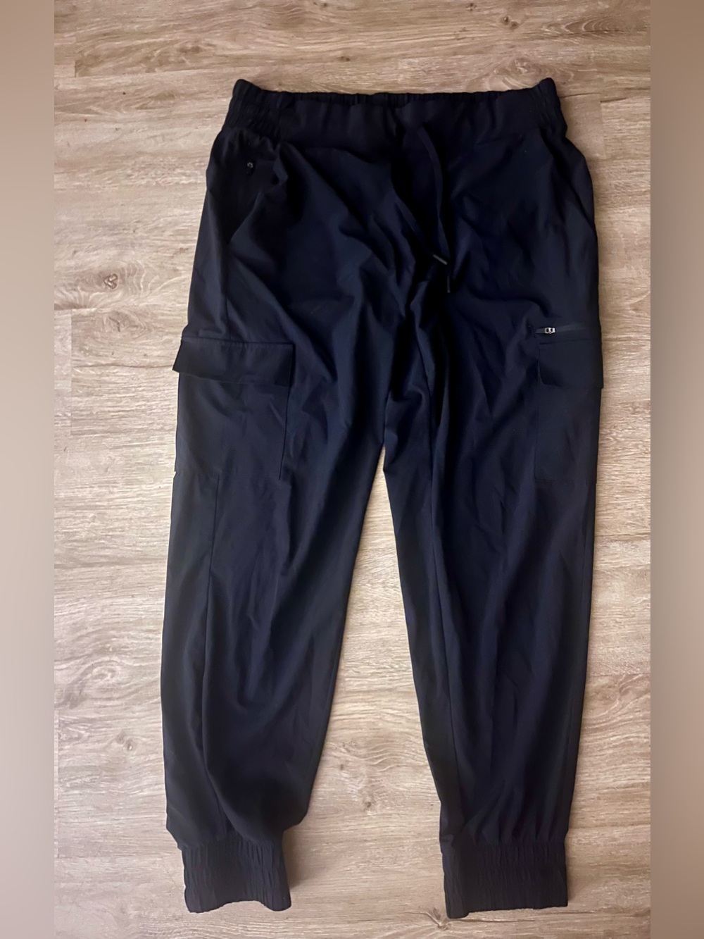 All In Motion Men's 360 Utility Cargo Joggers in black, size Medium